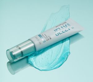 מייבלין ניו יורק פותחת את השנה עם,  JELLY PRIMER, המשלב טיפוח עמוק עם ביצועים מקצועיים.